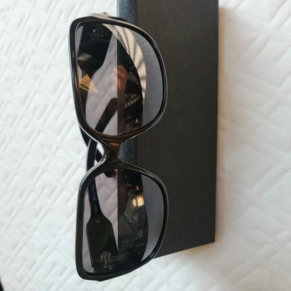 Chloe Gayia Black Sunglasses..w/COA.